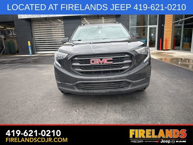 Used 2020 GMC Terrain SLE w/ Driver Convenience Package image 4