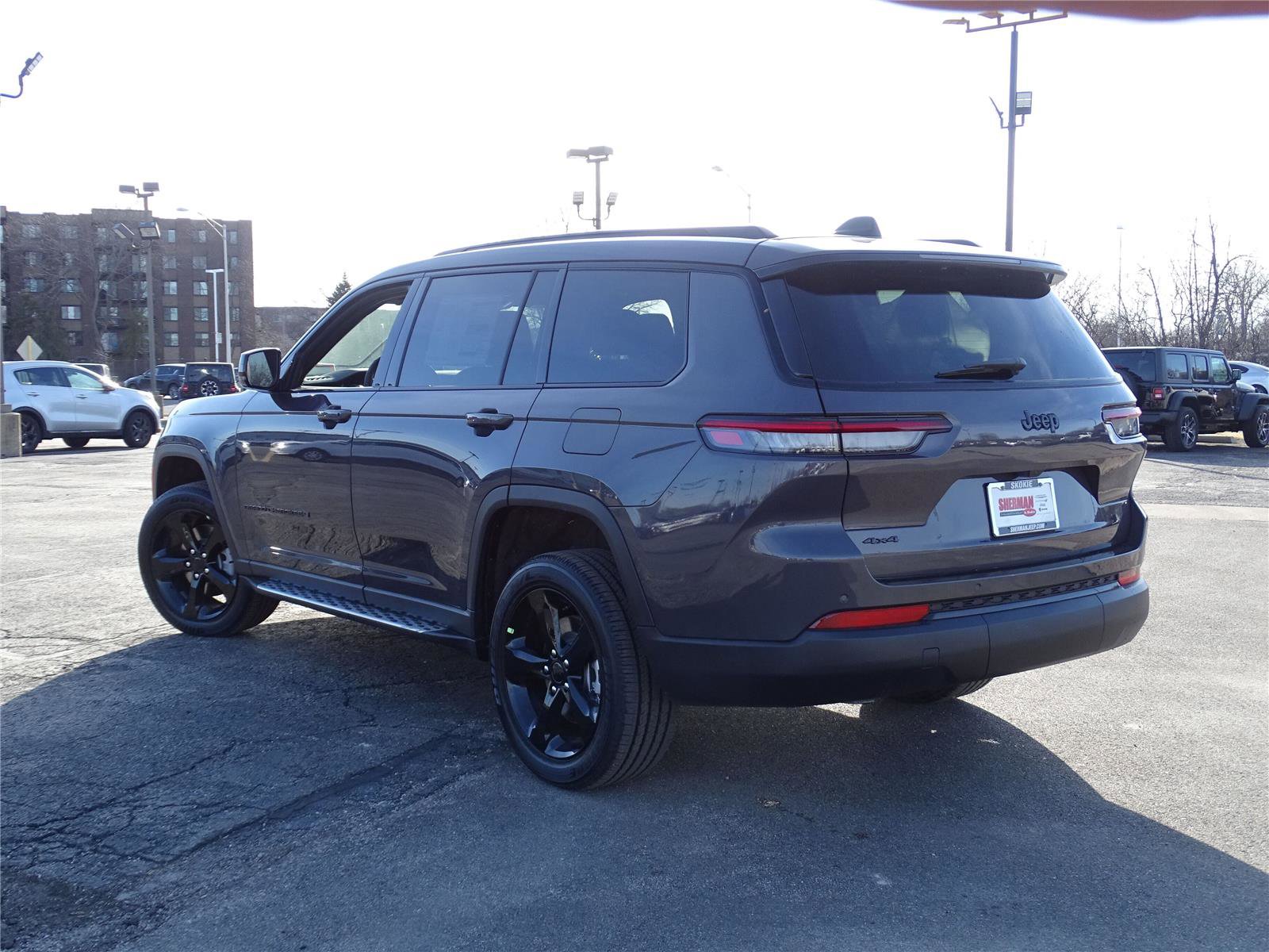 Used 2025 Jeep Grand Cherokee L Altitude image 16