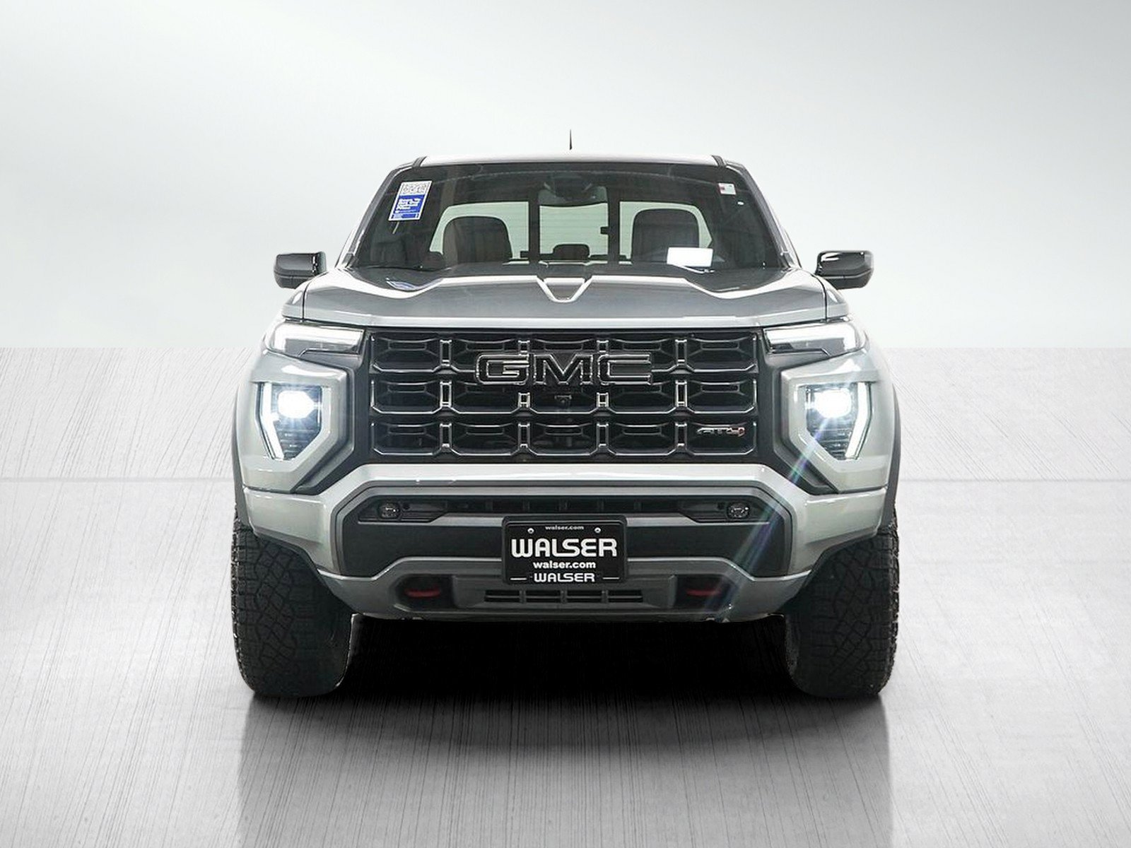 Used 2023 GMC Canyon AT4 w/ AT4 Premium Package AWD/4WD image 8