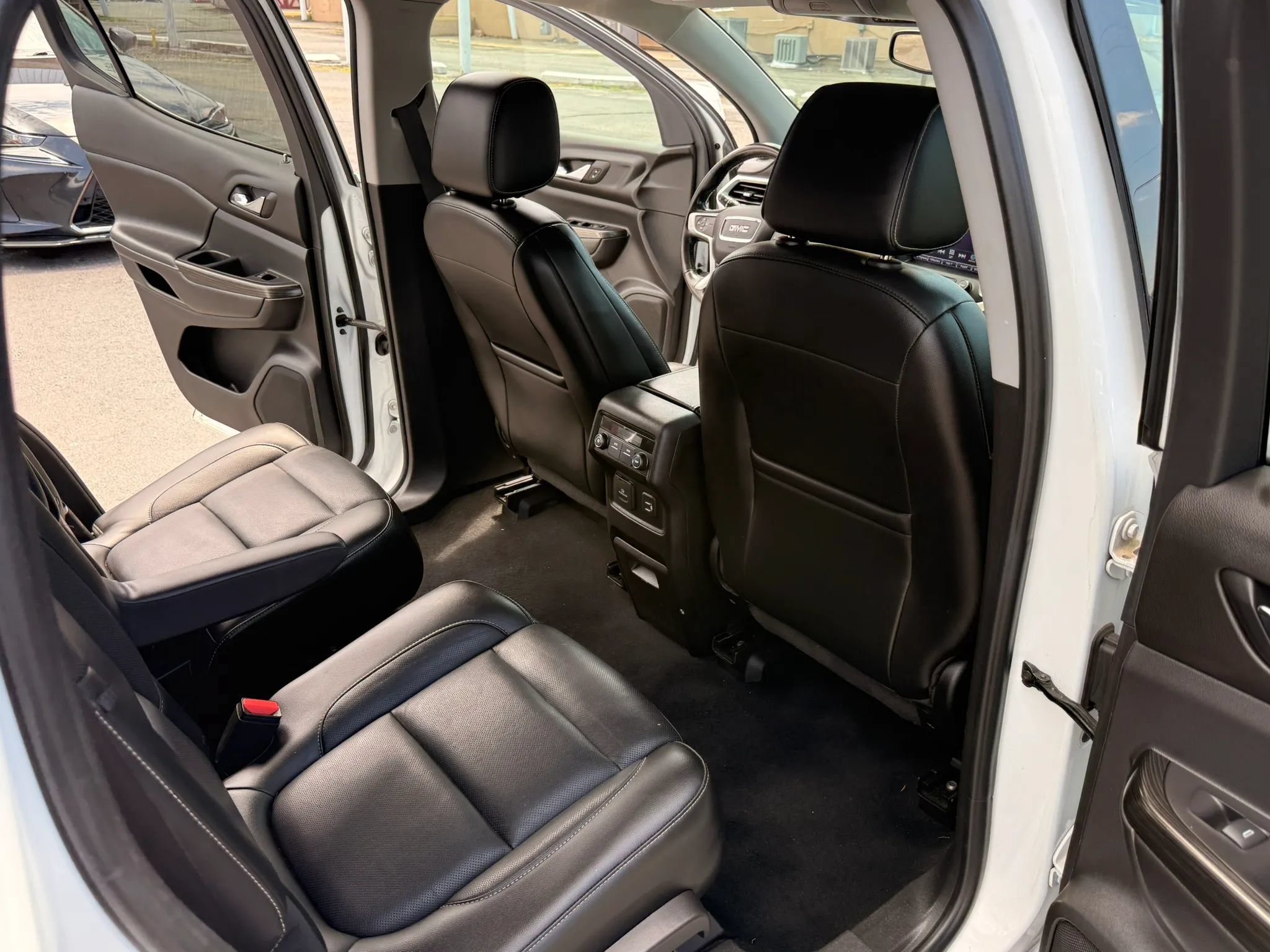 Used 2019 GMC Acadia SLT AWD/4WD image 15