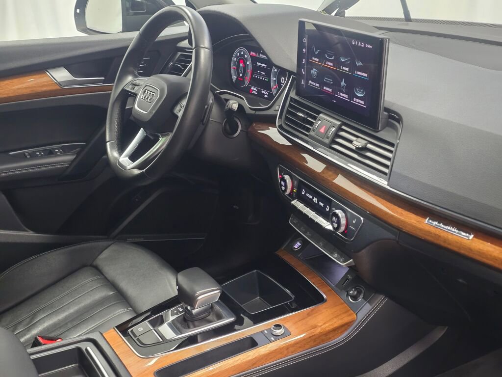 Used 2022 Audi Q5 2.0T Premium Plus w/ Premium Plus Package image 28