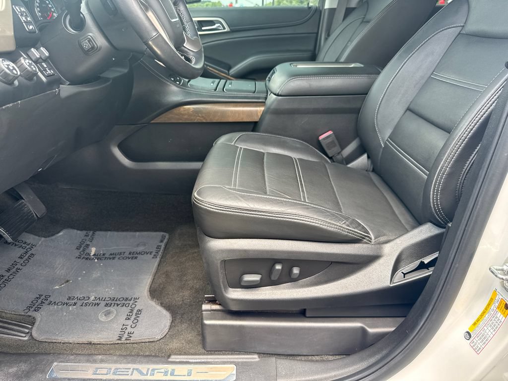 Used 2018 GMC Yukon XL Denali w/ Denali Ultimate Package AWD/4WD image 10