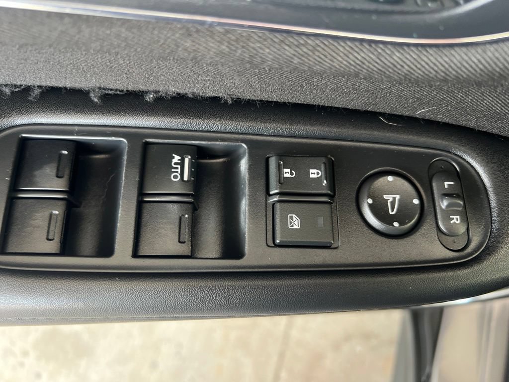 Used 2017 Honda HR-V EX image 49