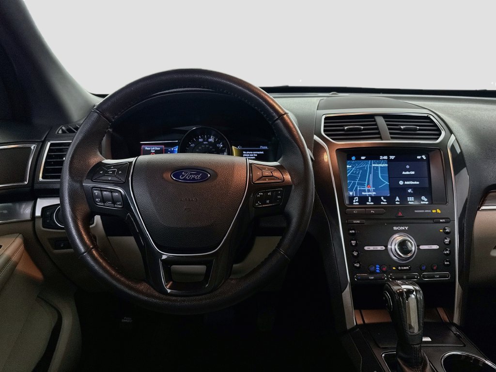 Used 2019 Ford Explorer Limited w/ Class III Trailer Tow Package AWD/4WD image 23