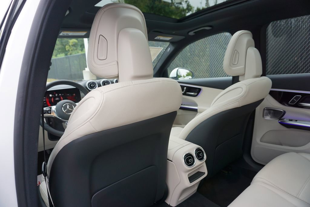 New 2026 Mercedes-Benz GLC 300 4MATIC image 50