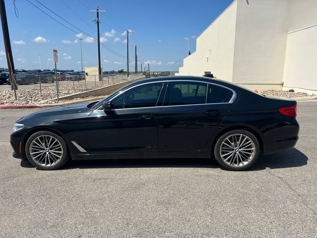 Used 2020 BMW 530i w/ Premium Package RWD image 4