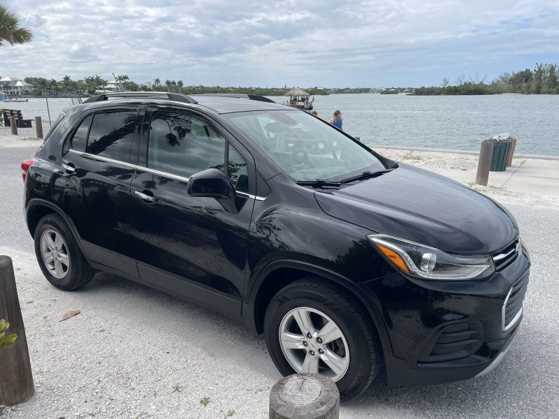 Used 2020 Chevrolet Trax LT w/ Driver Confidence Package AWD/4WD image 30