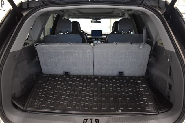 Used 2020 Lincoln Aviator Reserve w/ Equipment Group 202A AWD/4WD image 16