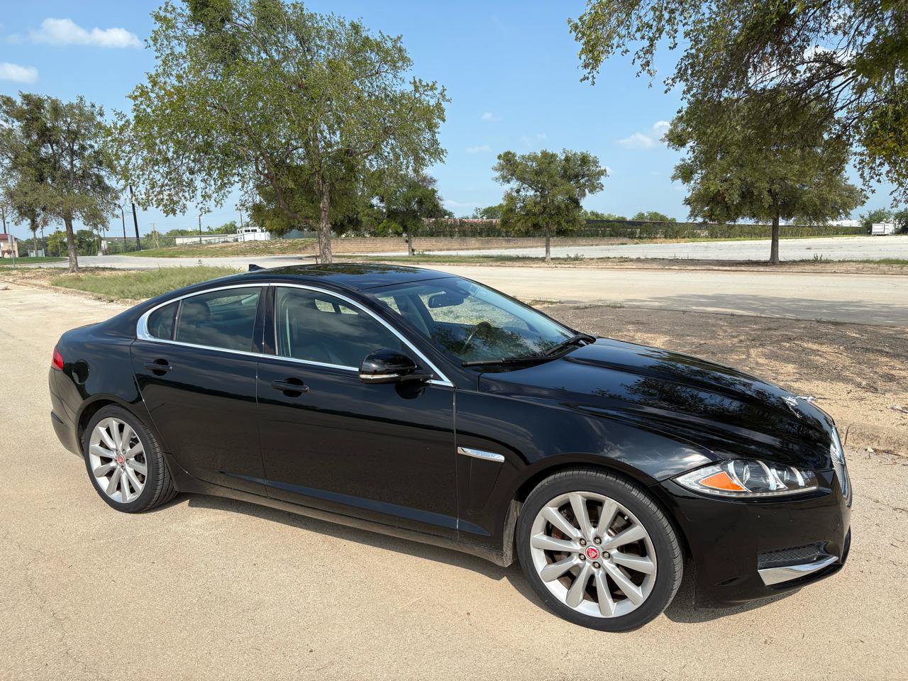 Used 2014 Jaguar XF 3.0 AWD/4WD image 59