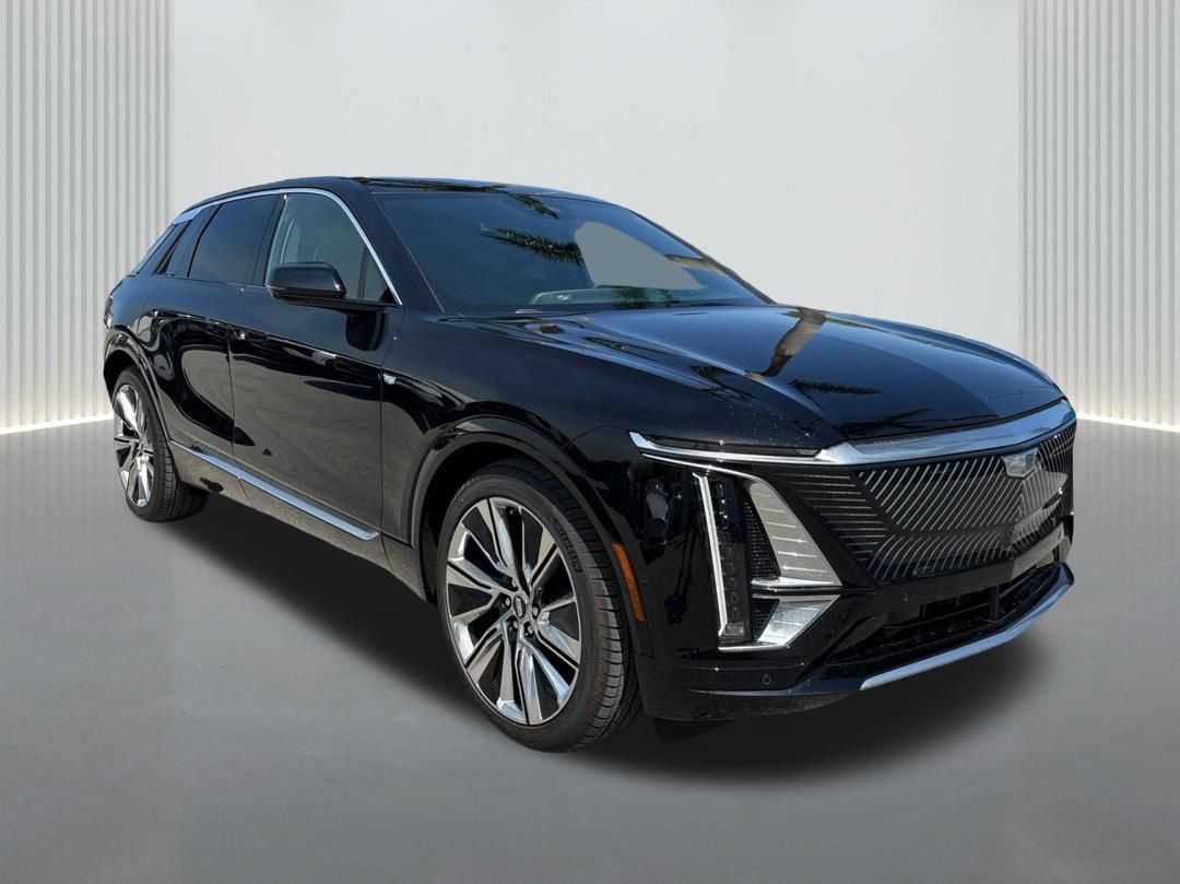 New 2026 Cadillac Lyriq Signature Luxury w/ Nappa Leather Package RWD image 3