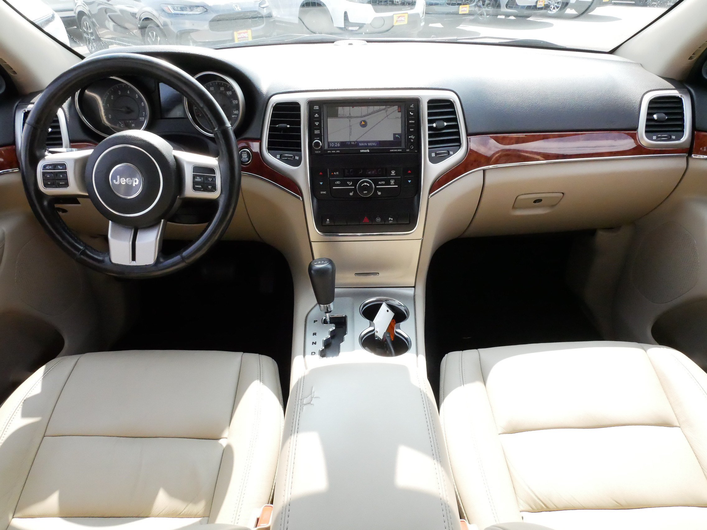 Used 2011 Jeep Grand Cherokee Limited w/ Trailer Tow Group AWD/4WD image 10
