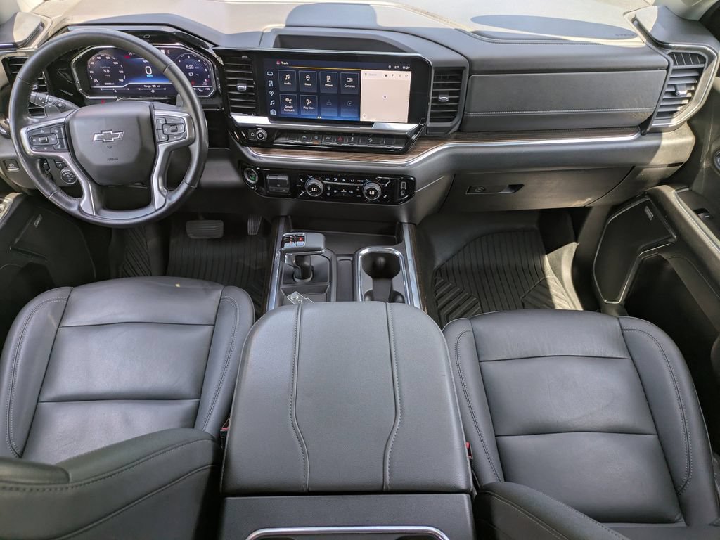 Used 2023 Chevrolet Silverado 1500 RST AWD/4WD image 15