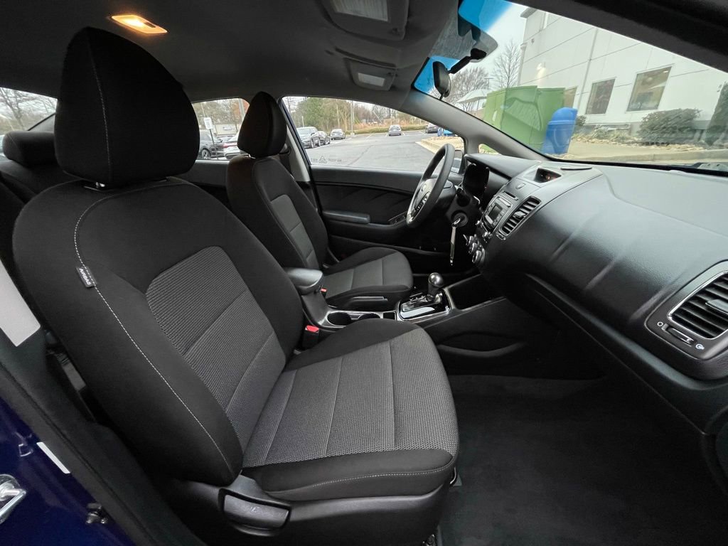 Used 2017 Kia Forte LX image 31
