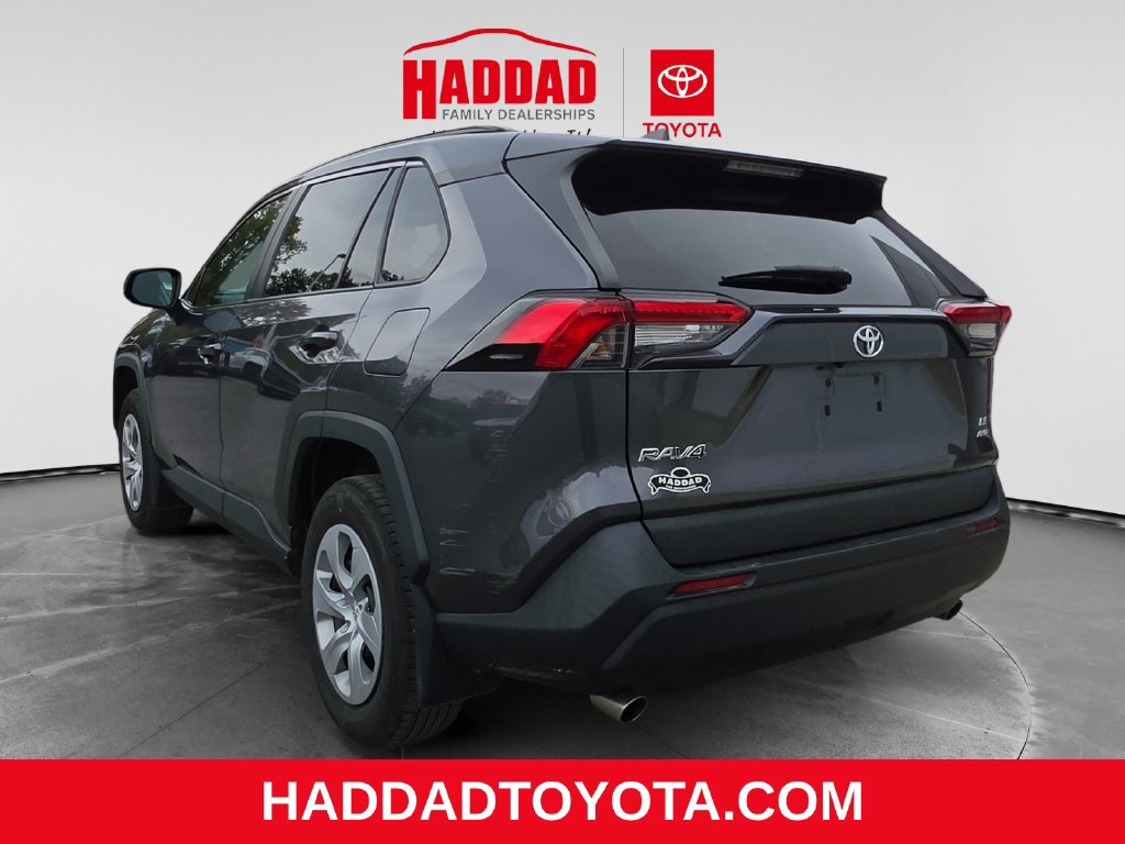 Used 2021 Toyota RAV4 LE AWD/4WD image 3