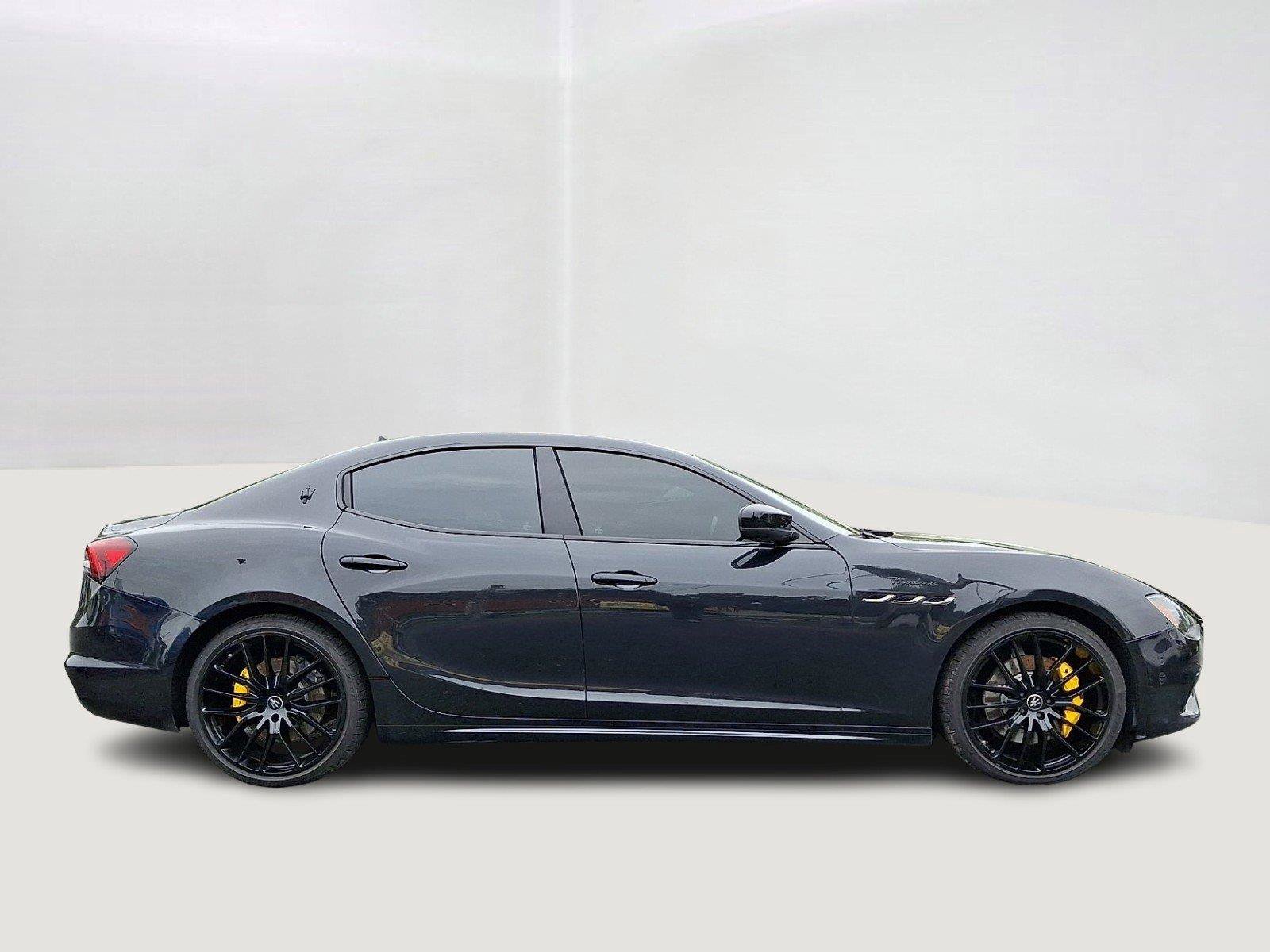 Used 2023 Maserati Ghibli Modena Q4 AWD/4WD image 7