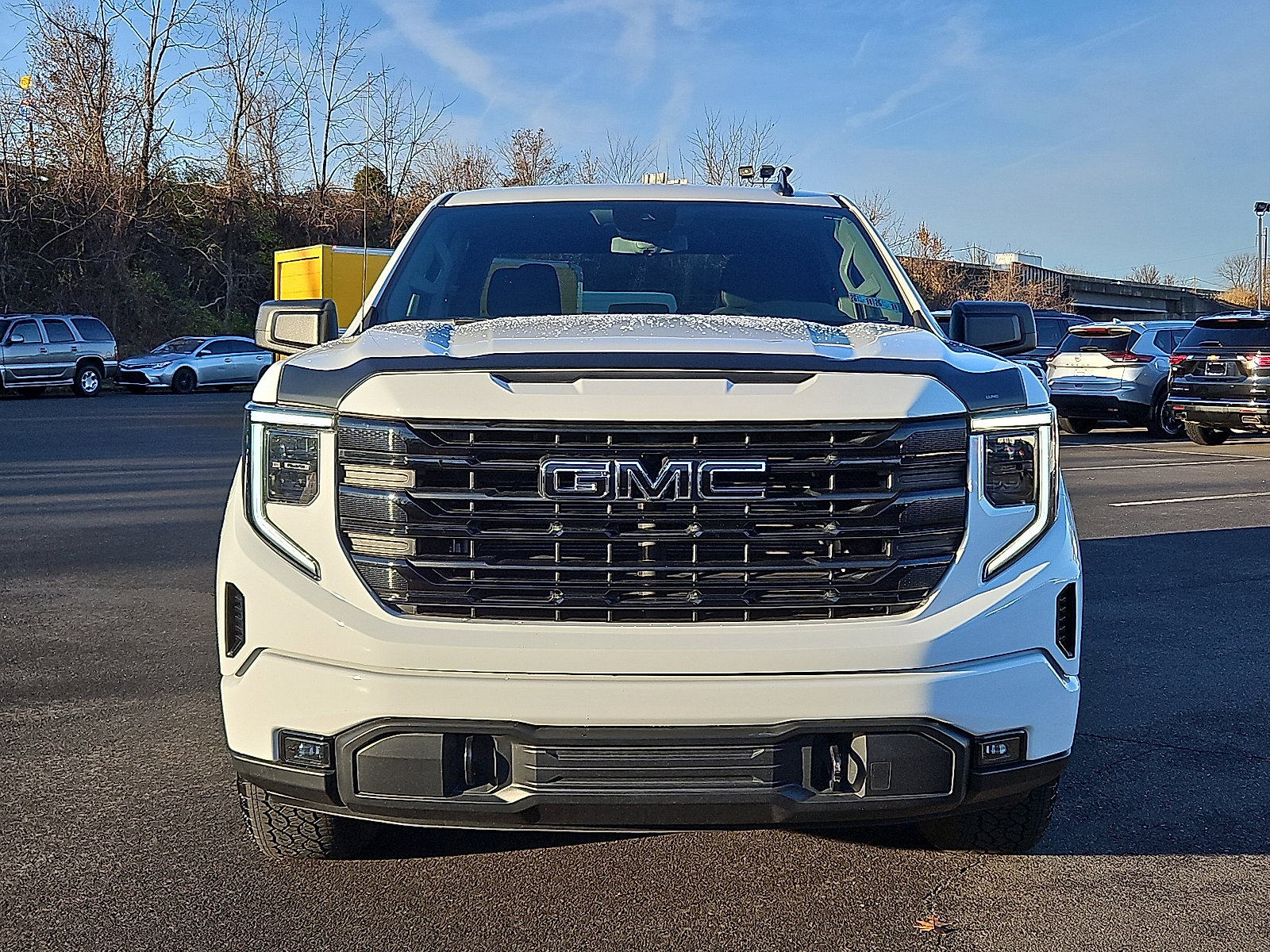 Certified 2024 GMC Sierra 1500 Elevation image 2