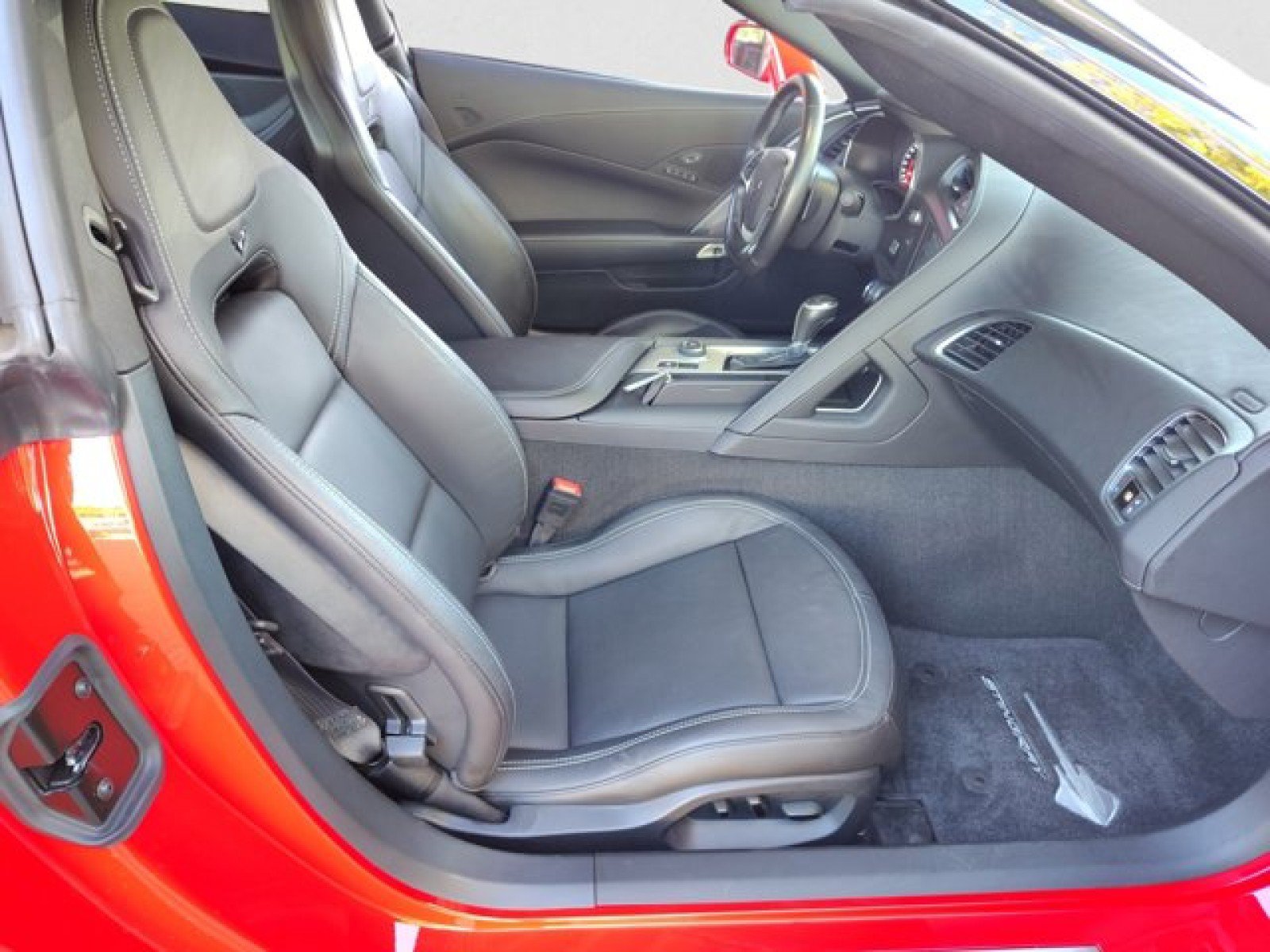 Used 2016 Chevrolet Corvette Stingray Coupe w/ 2LT Preferred Equipment Group RWD image 18