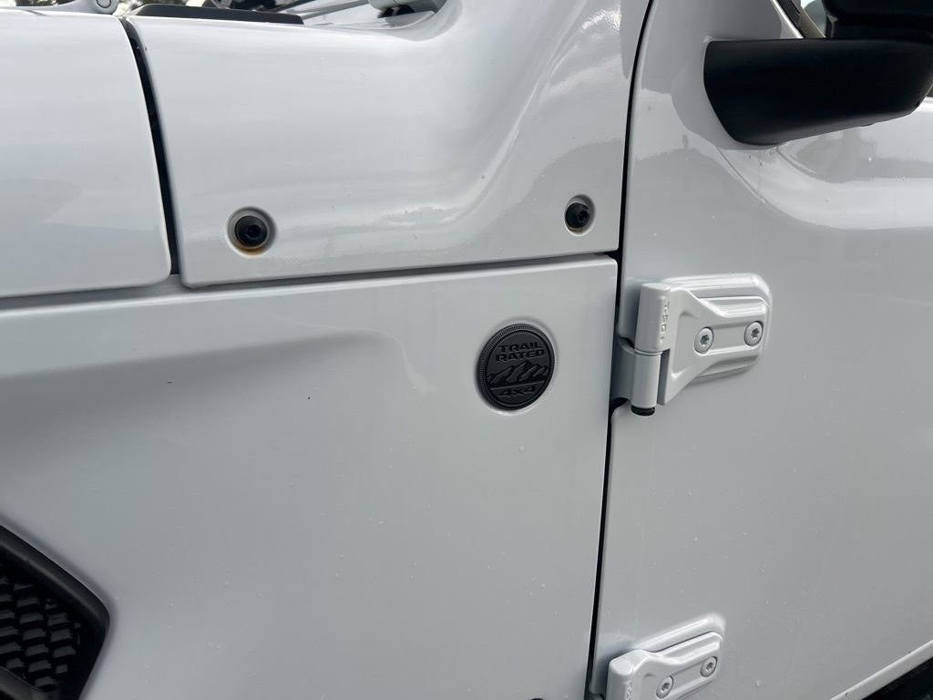 Certified 2024 Jeep Gladiator Sport image 20