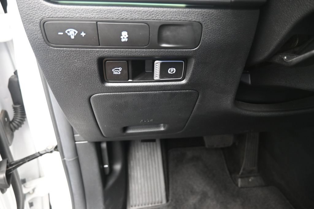 Used 2024 Hyundai Palisade Limited FWD image 16