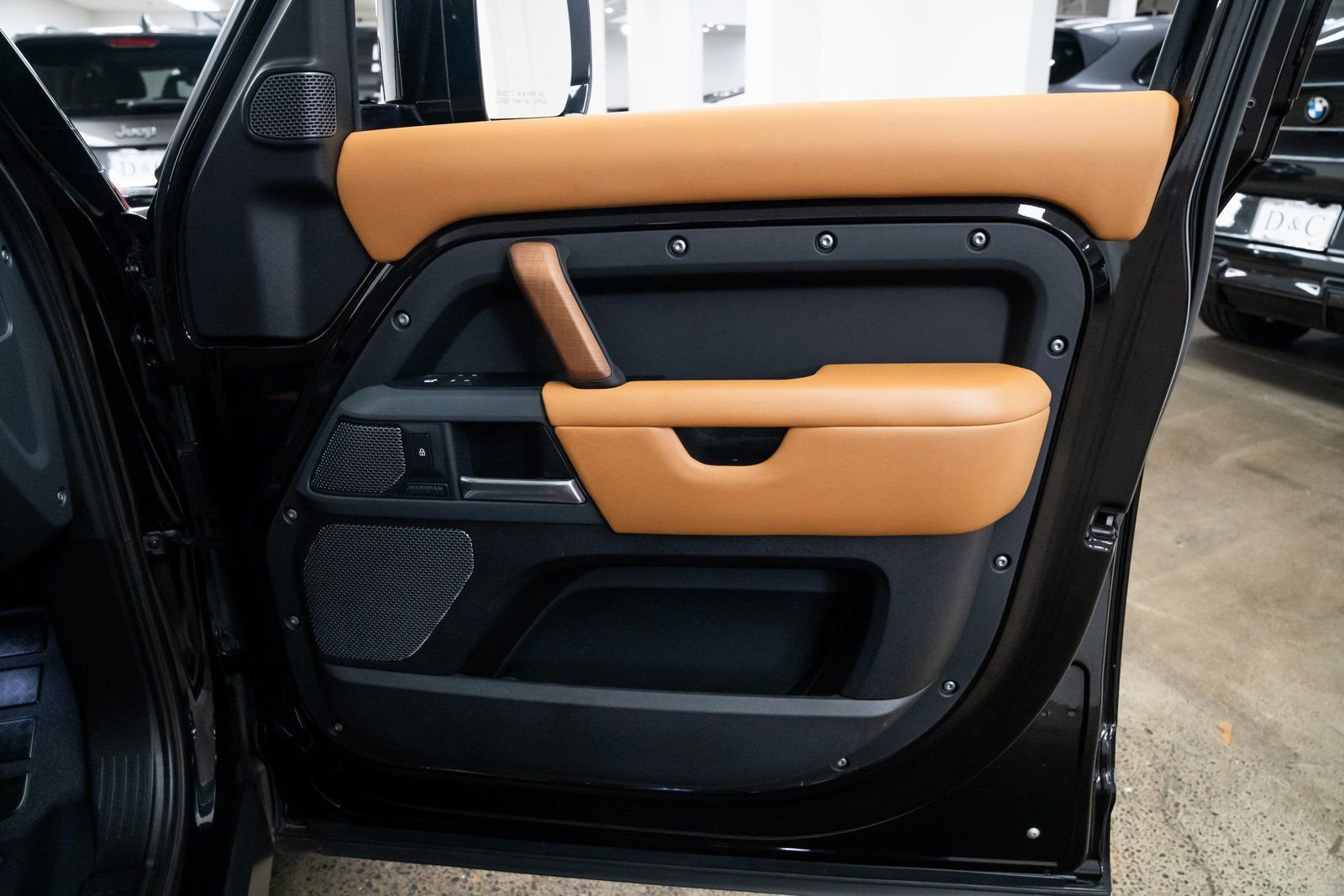 Used 2021 Land Rover Defender 110 X image 24