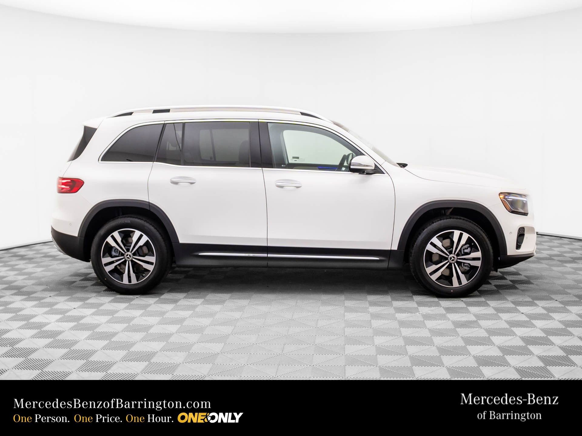 New 2026 Mercedes-Benz GLB 250 4MATIC image 7