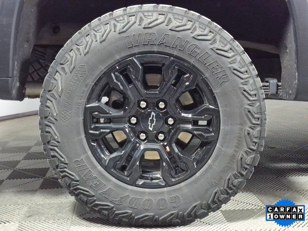 Certified 2025 Chevrolet Silverado 1500 ZR2 w/ Dark Appearance Package image 26