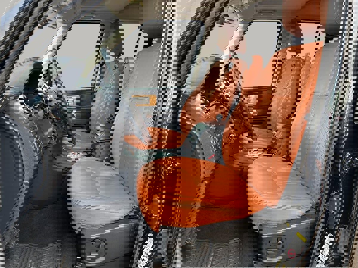 Used 2016 Land Rover LR4 HSE LUX image 10