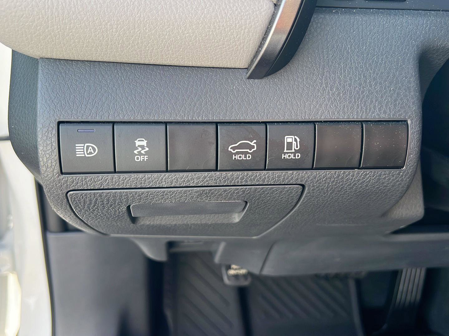 Certified 2024 Toyota Camry SE w/ Convenience Package image 19