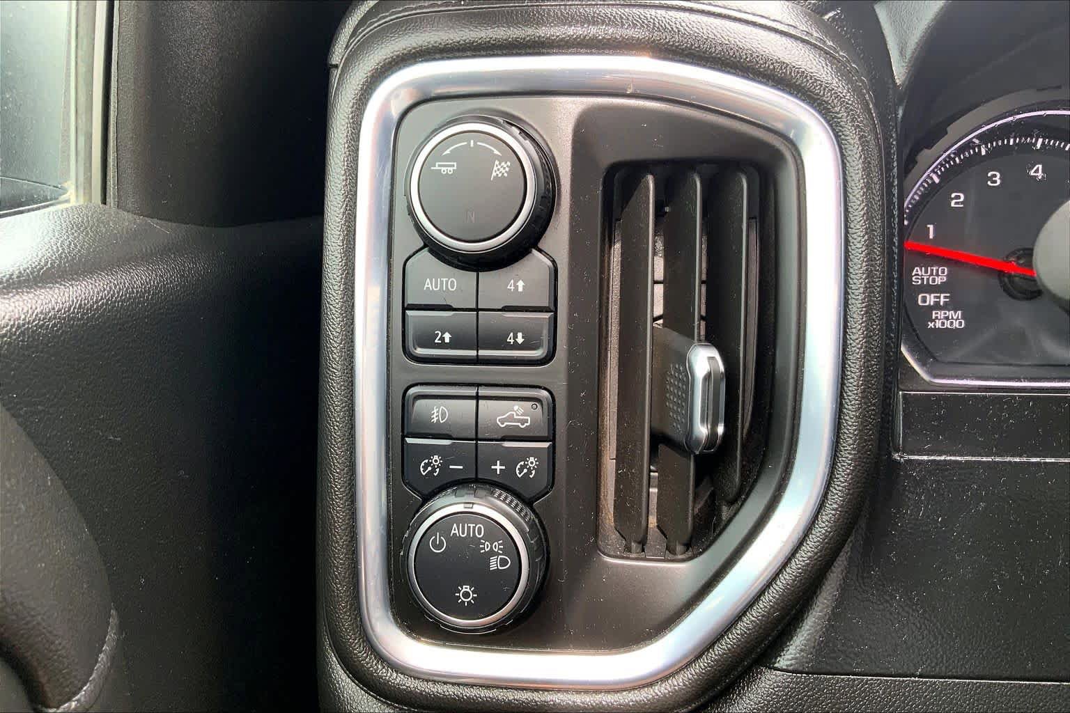 Used 2019 Chevrolet Silverado 1500 RST w/ All-Star Edition AWD/4WD image 35