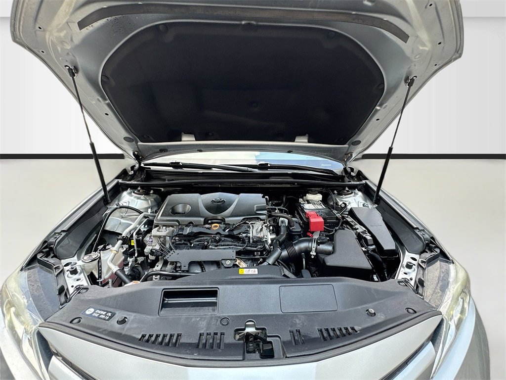 Used 2020 Toyota Camry LE image 28
