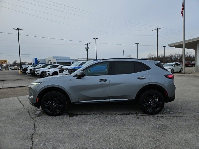 New 2025 Buick Envision Sport Touring image 9