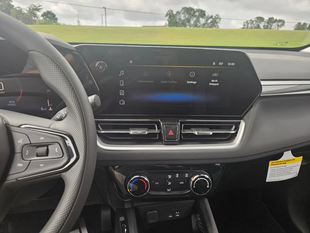 New 2026 Chevrolet TrailBlazer LT w/ Midnight Edition FWD image 17