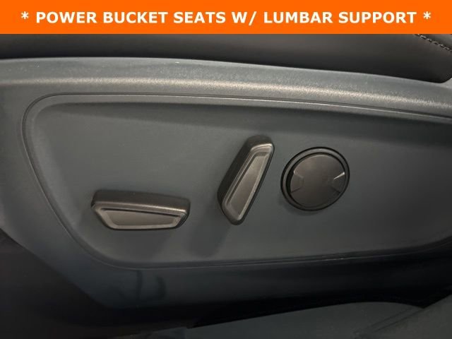 New 2025 Ford Maverick Lariat w/ Black Appearance Package image 29