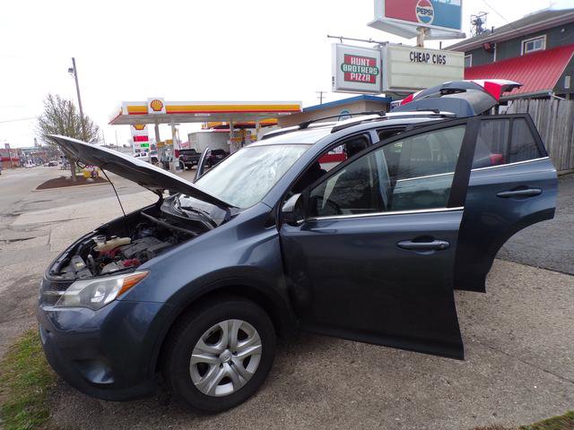 Used 2014 Toyota RAV4 LE image 17
