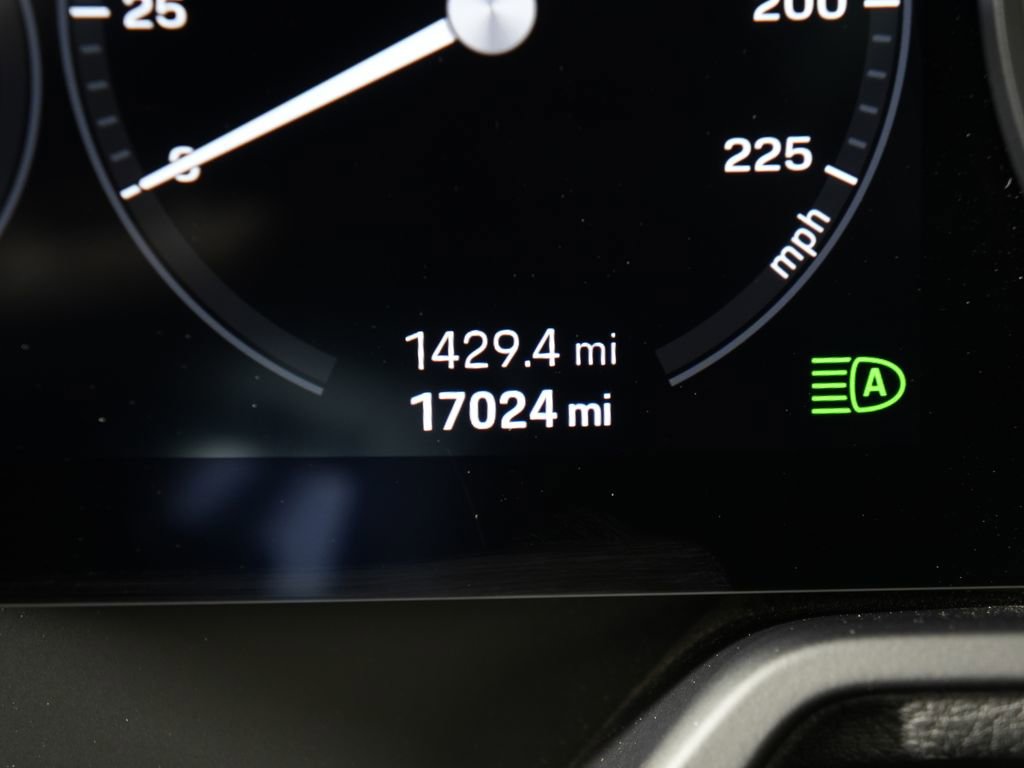 Certified 2022 Porsche 911 Turbo S AWD/4WD image 27