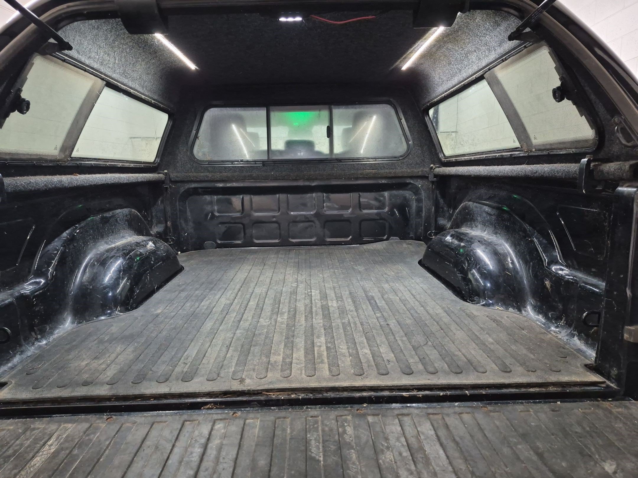 Used 2014 RAM 1500 Classic SLT AWD/4WD image 29