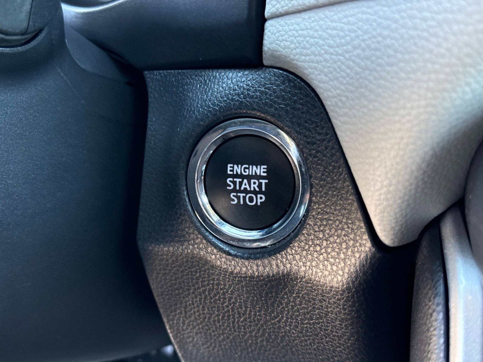 Used 2024 Toyota RAV4 XLE Premium image 29