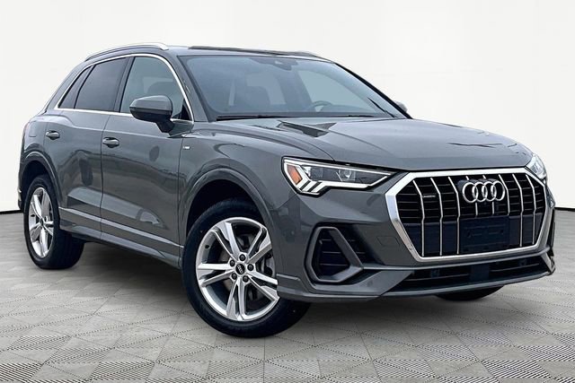 Used 2023 Audi Q3 2.0T Premium Plus w/ Premium Plus Package AWD/4WD image 11