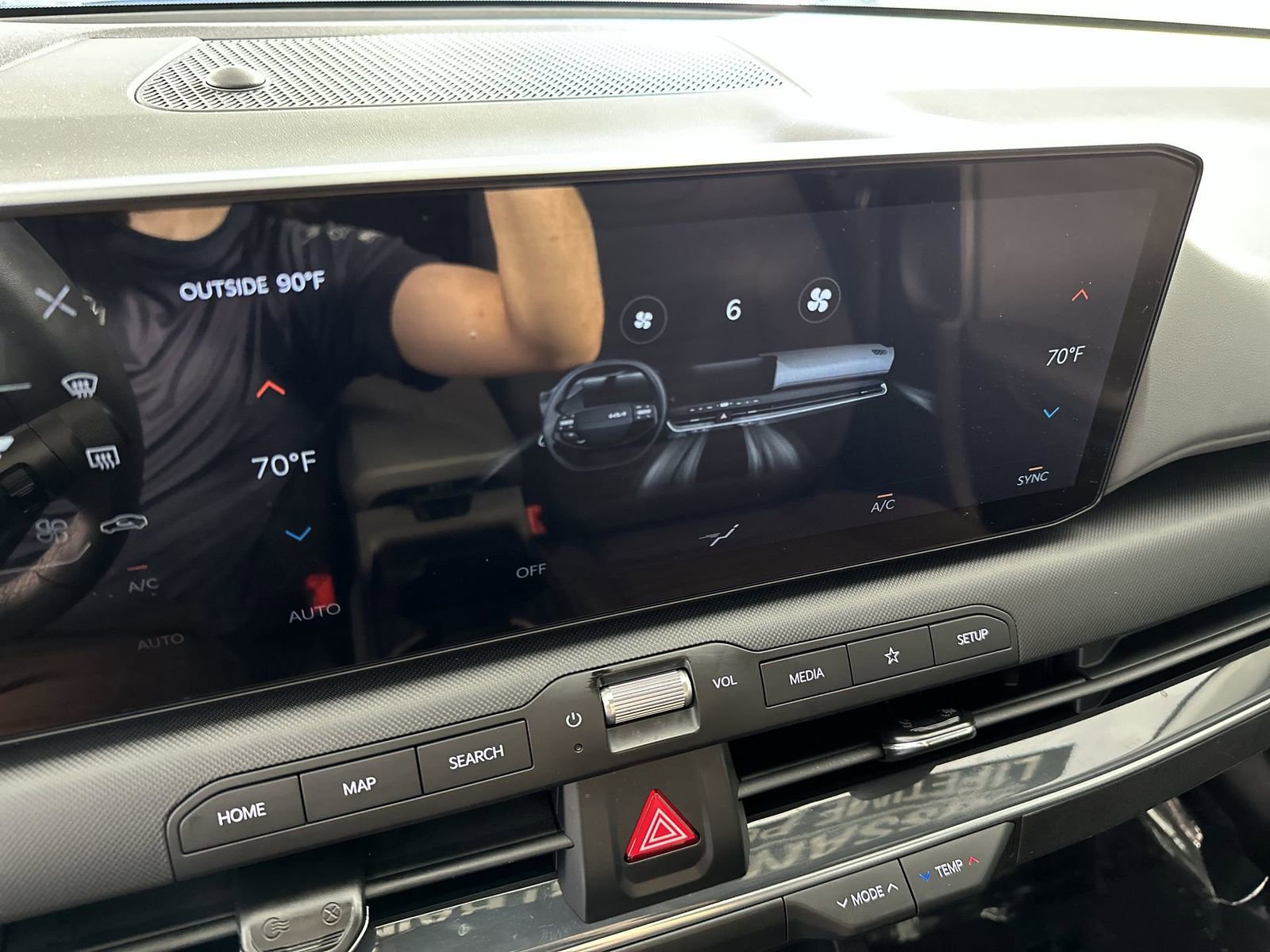Used 2025 Kia K4 EX FWD image 19