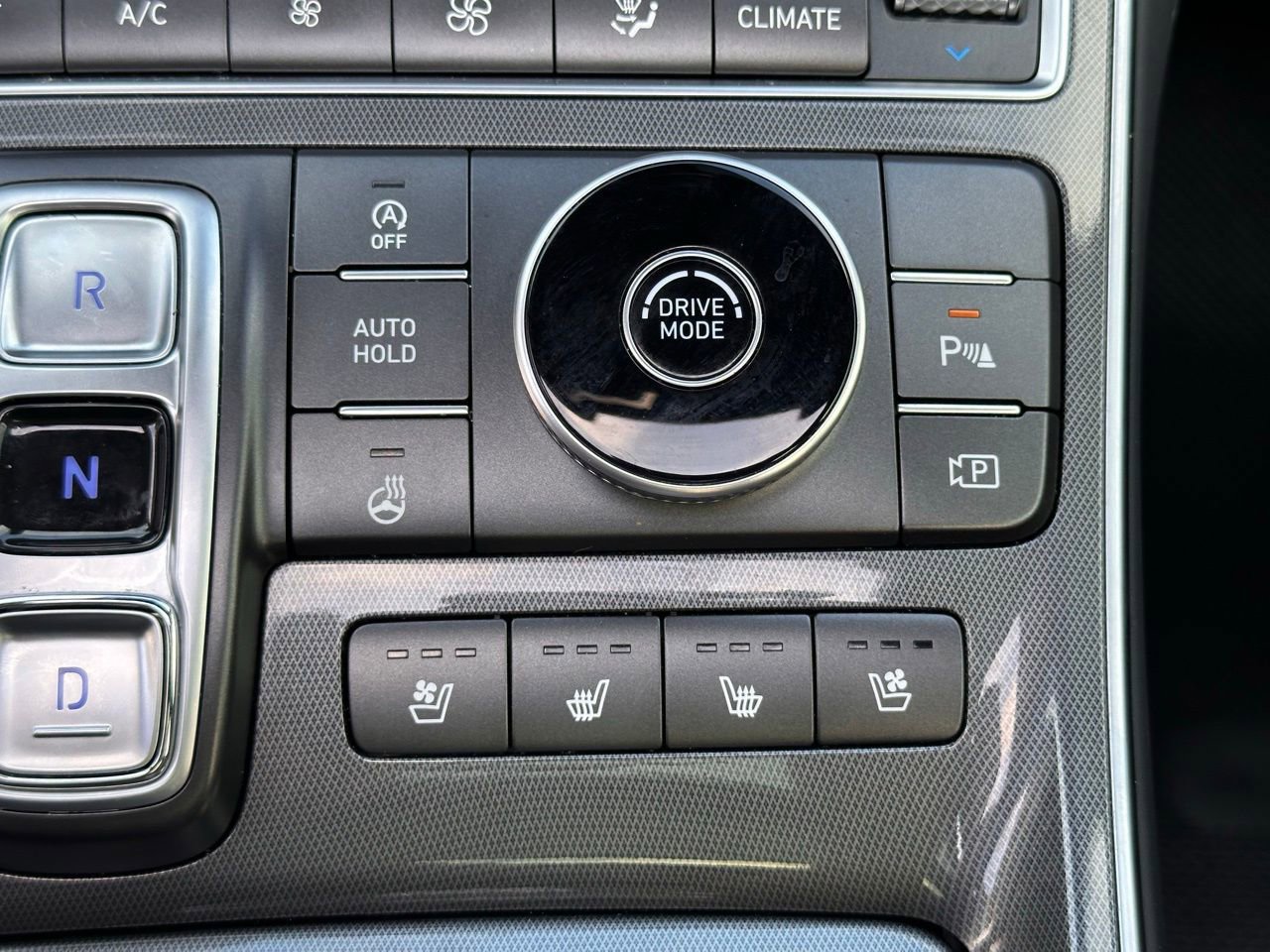 Used 2023 Hyundai Santa Fe Calligraphy image 37