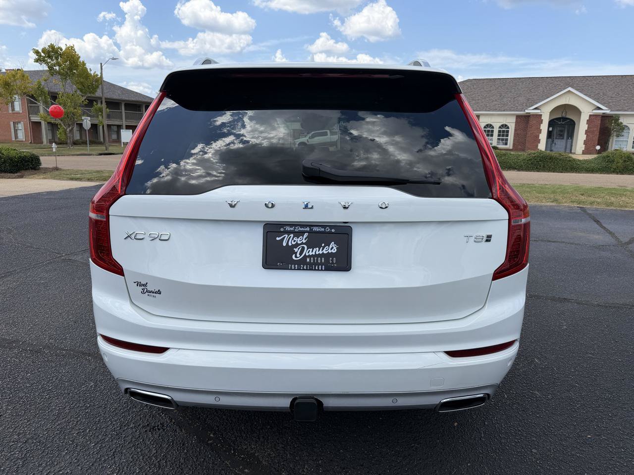 Used 2016 Volvo XC90 T8 Momentum w/ Vision Package AWD/4WD image 5