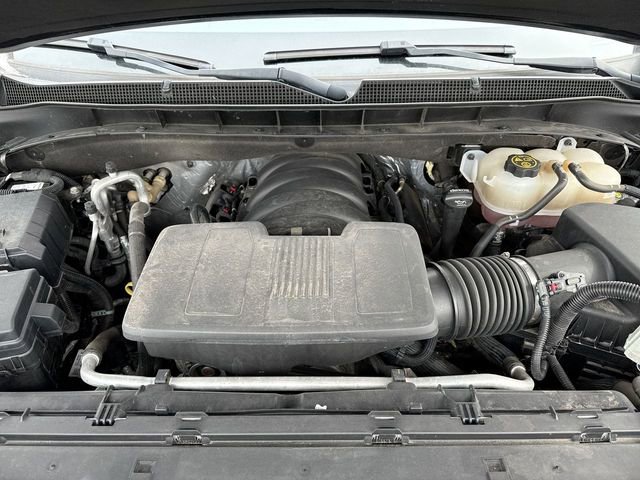 Used 2023 Chevrolet Suburban LT RWD image 27