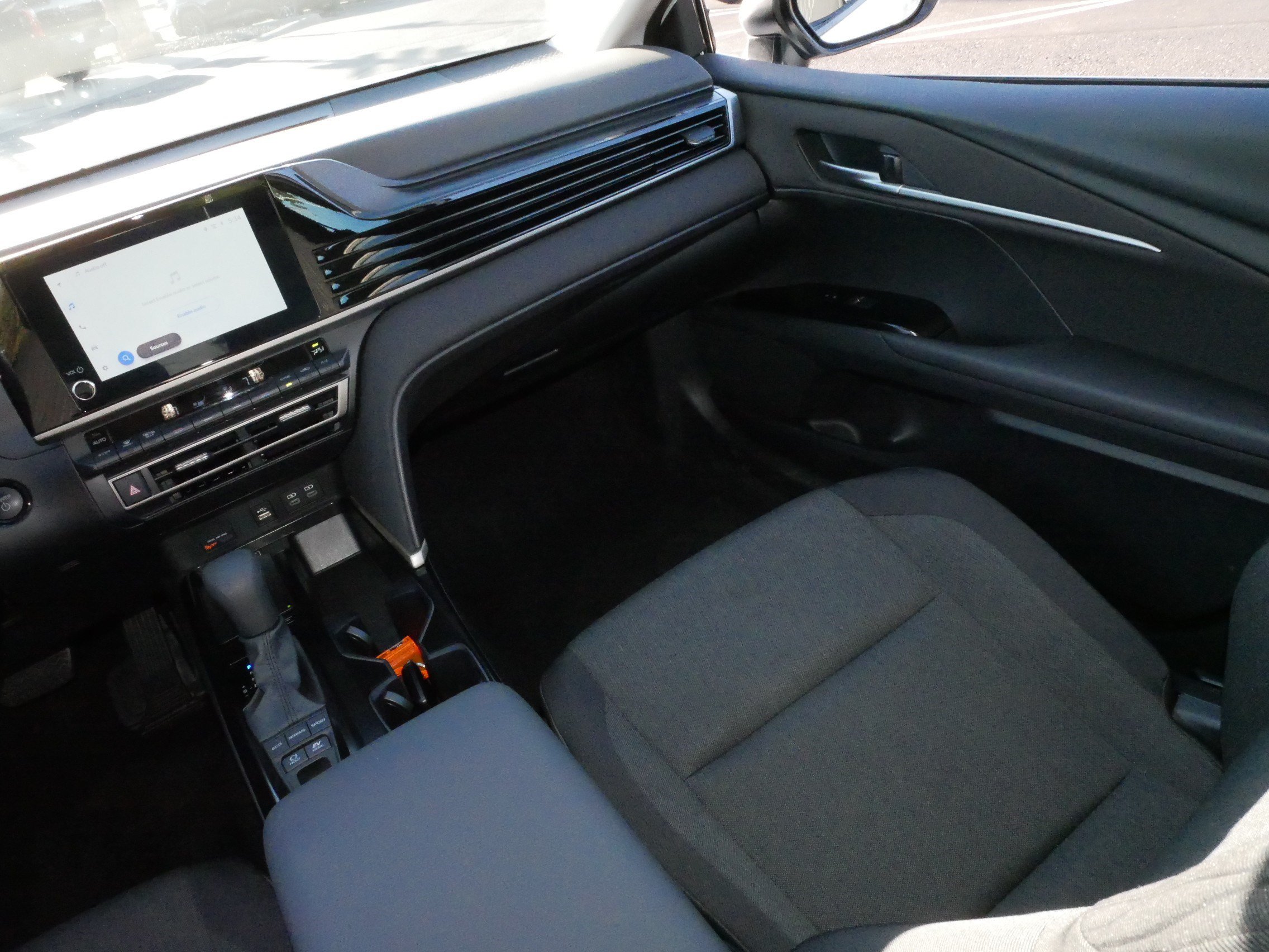 Used 2026 Toyota Camry LE FWD image 11