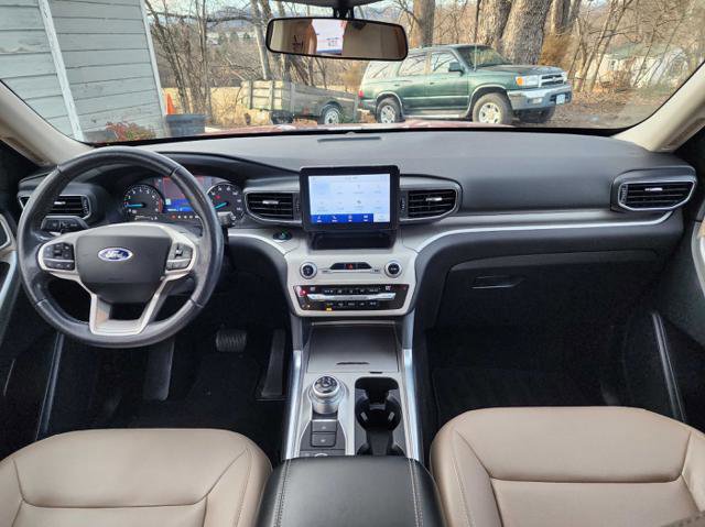 Used 2020 Ford Explorer XLT w/ Equipment Group 202A image 21