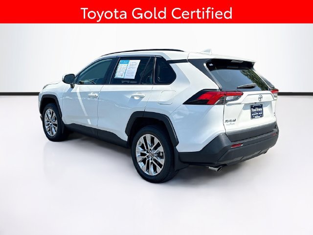Certified 2021 Toyota RAV4 XLE Premium AWD/4WD image 6