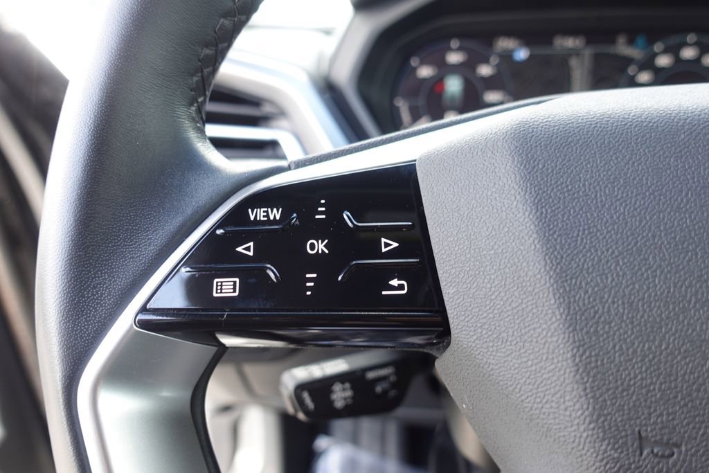 Used 2023 Audi Q4 e-tron Premium Plus w/ Premium Plus image 11