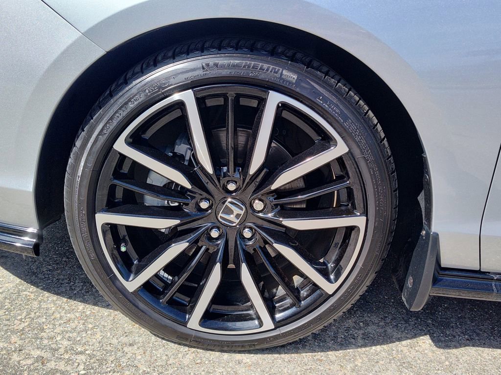 Used 2024 Honda Accord Touring image 16