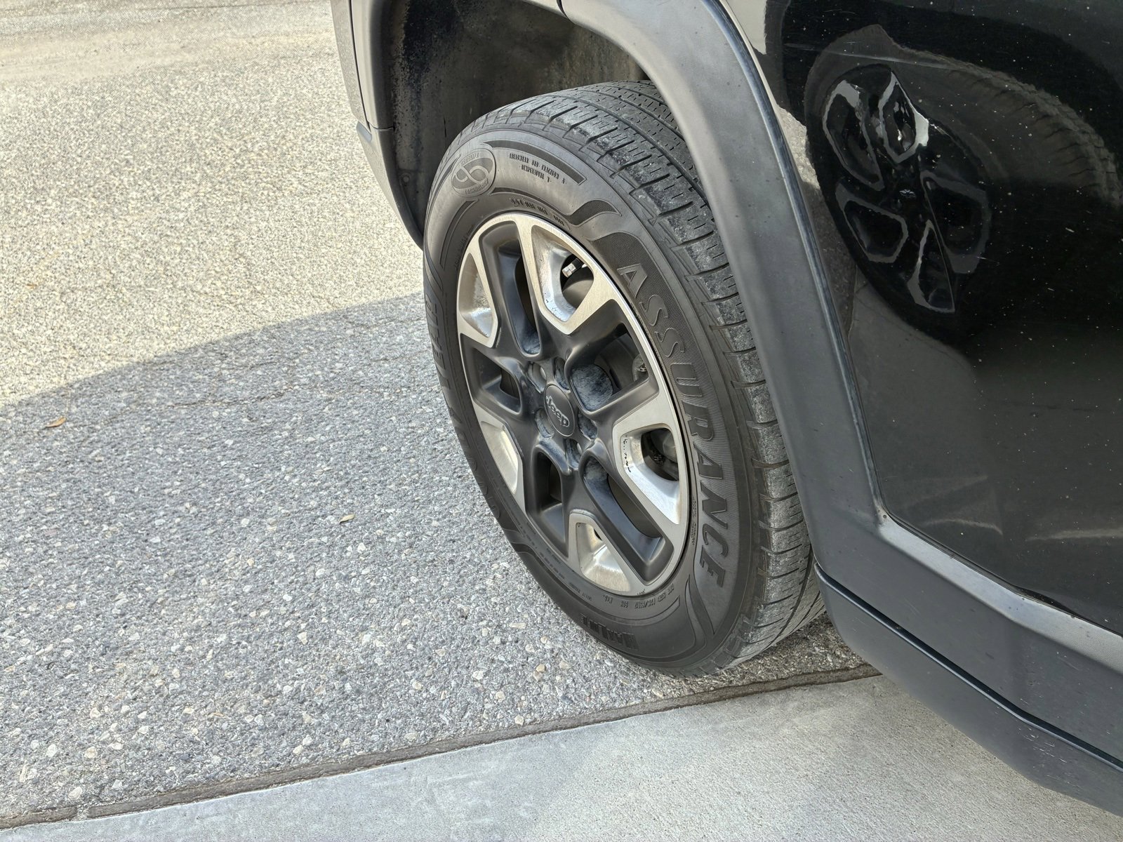 Used 2018 Jeep Compass Trailhawk image 12