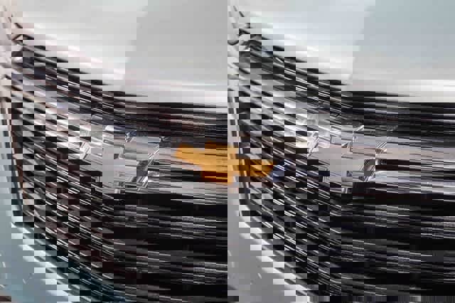 Used 2022 Chevrolet Equinox LT w/ LPO, Floor Liner Package image 8