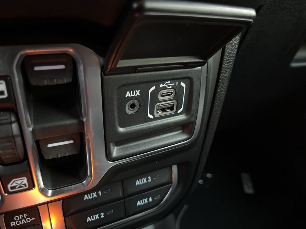 New 2026 Jeep Gladiator Mojave AWD/4WD image 37